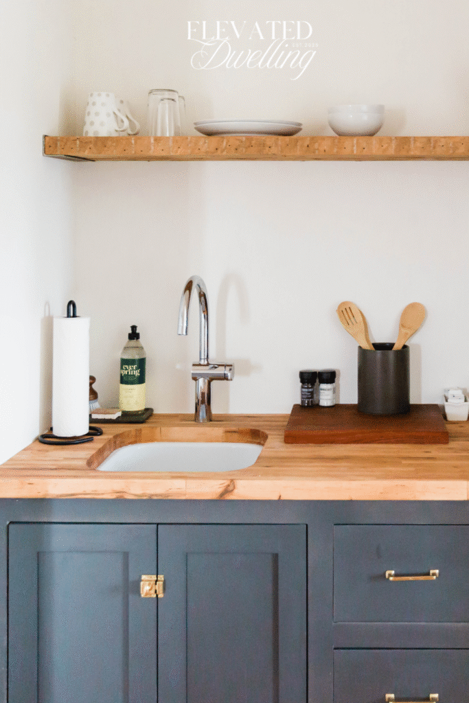 kitchen cabinet latches
